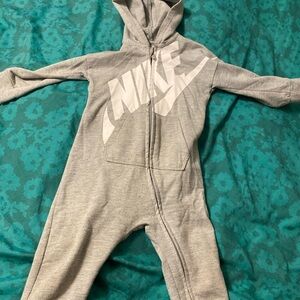 Nike Kids Gray Hooded Footie